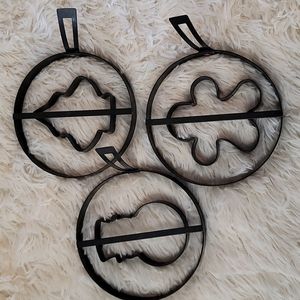 Williams Sonoma, Christmas, Heavy Metal Pancake Molds Set